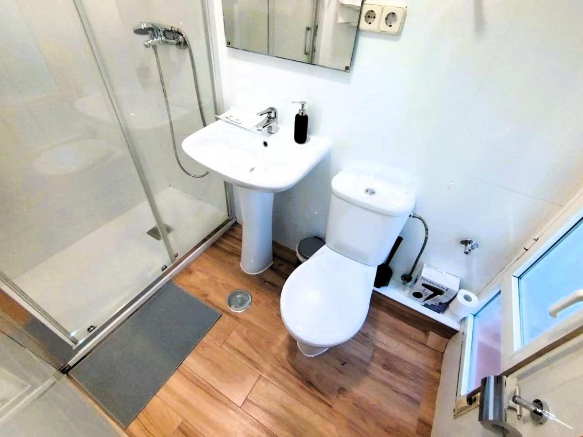 Puerta Del Sol - Apartamento Para 6 มาดริด ภายนอก รูปภาพ