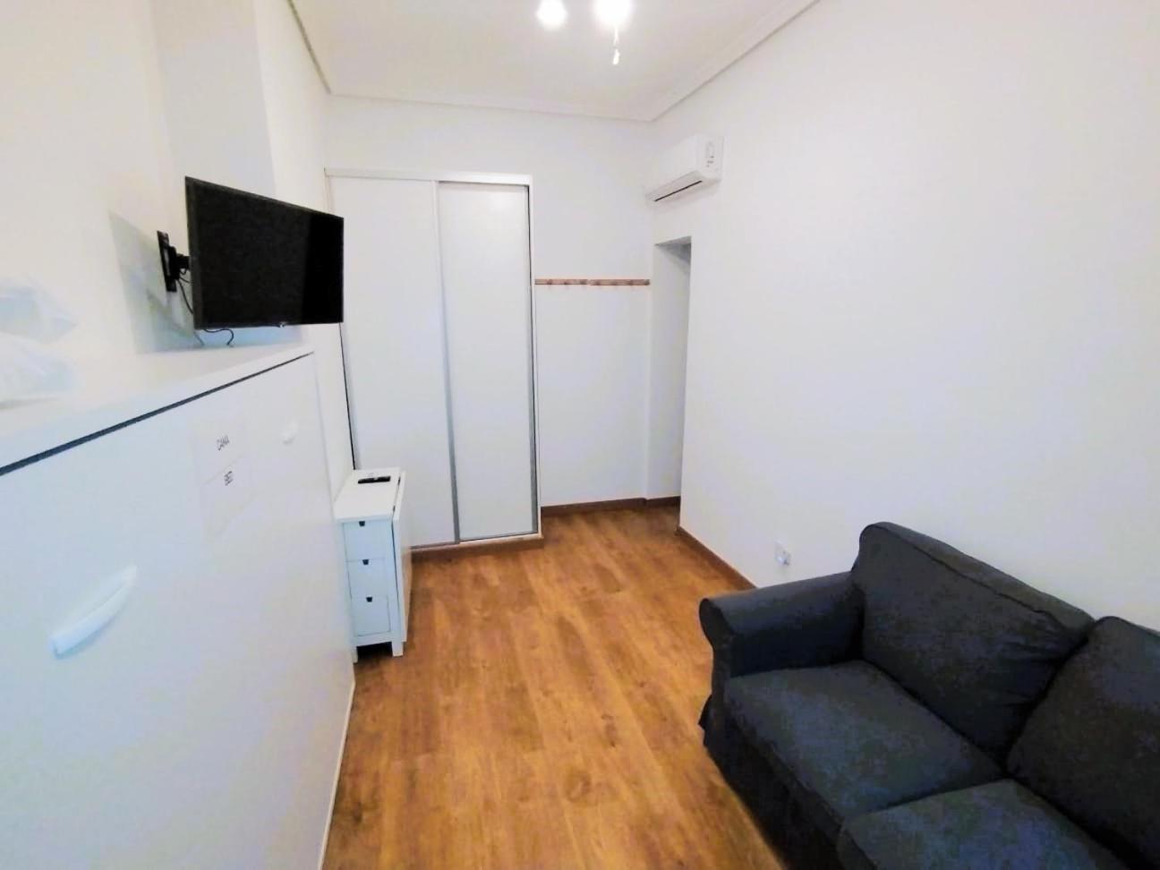 Puerta Del Sol - Apartamento Para 6 มาดริด ภายนอก รูปภาพ
